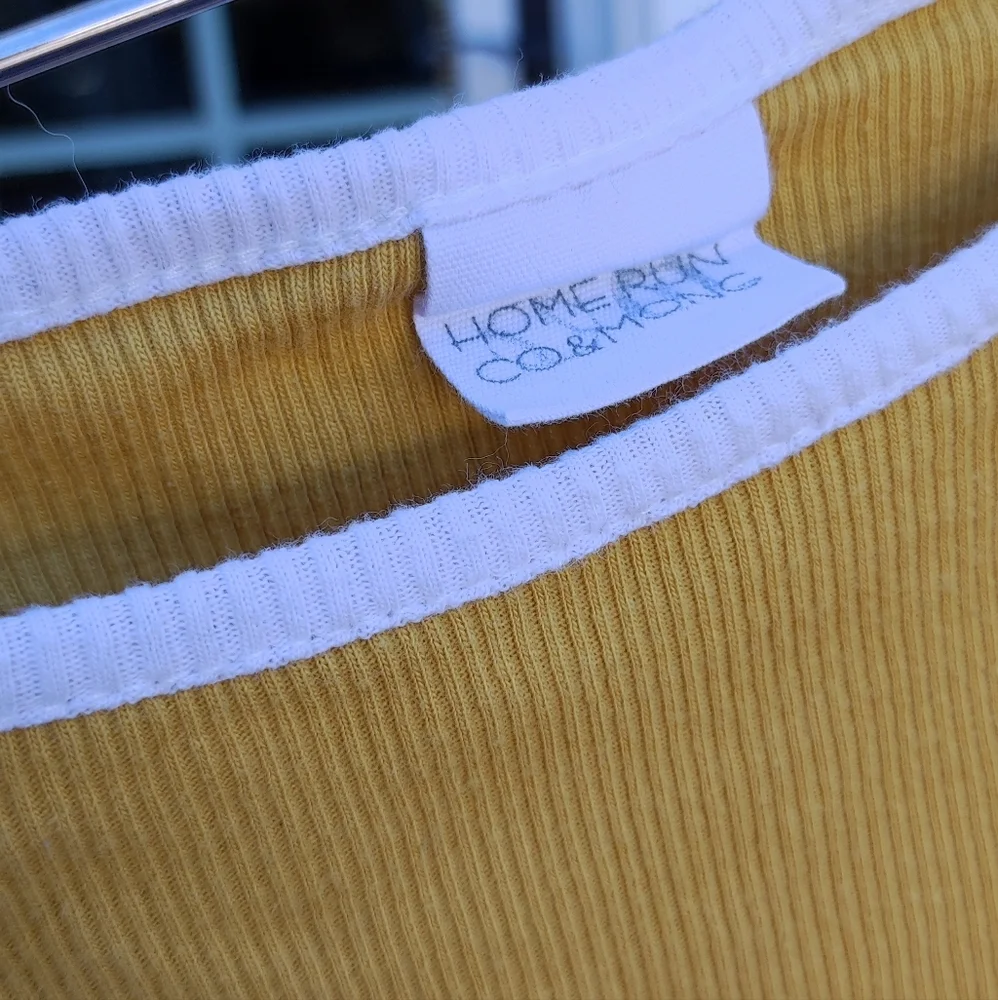 Yellow Tanktop - Picture 2 of 3